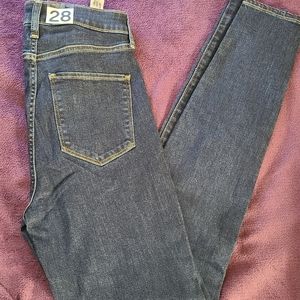 GAP Sky High Rise Universal Jegging with Smoothing